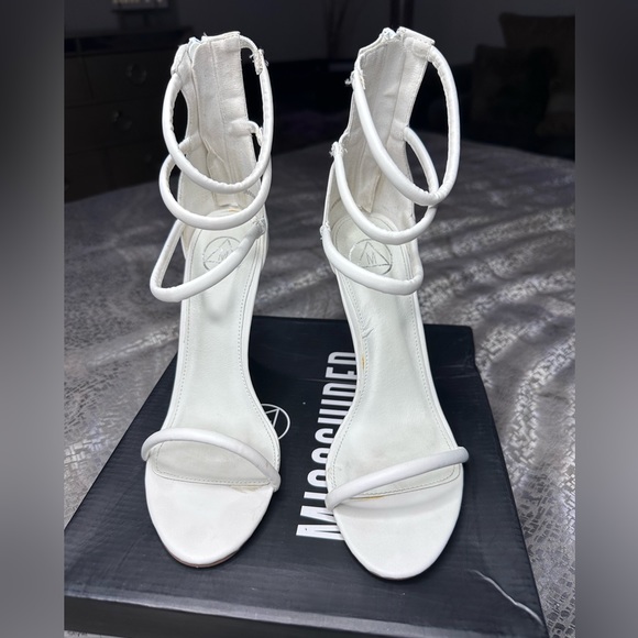Preowned Missguided White Heels, 8 - Picture 4 of 4